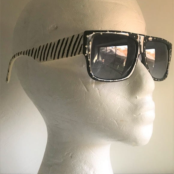VINTAGE KEN DONE SUNGLASSES & - Picture 1 of 5